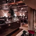 Lear • Dining Club *