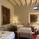 Hotel Lear • Dining Club *