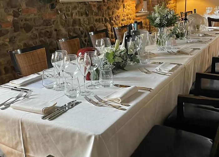 Lear • Dining Club Hotel