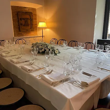 Hotel Lear • Dining Club *